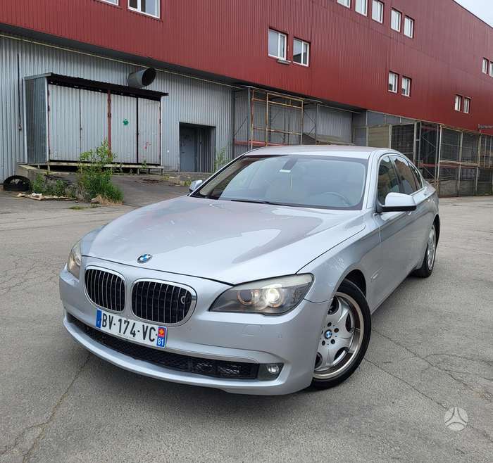 BMW 730, 3.0 l., Седан