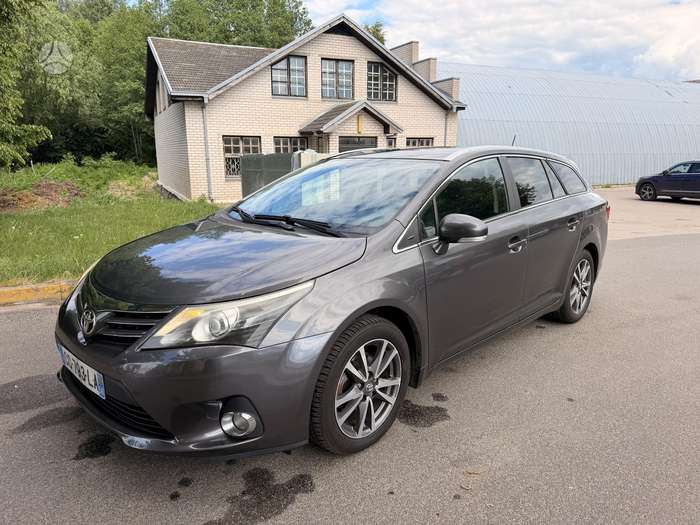 Toyota Avensis, 2.0 l., universalas