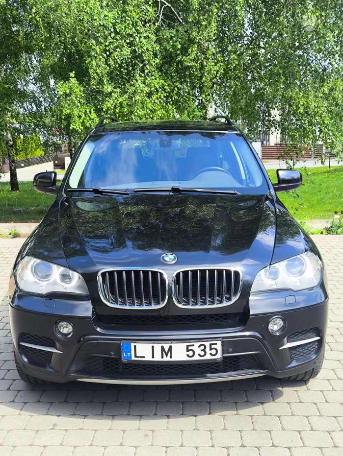 BMW X5, 3.0 l., off-road / crossover