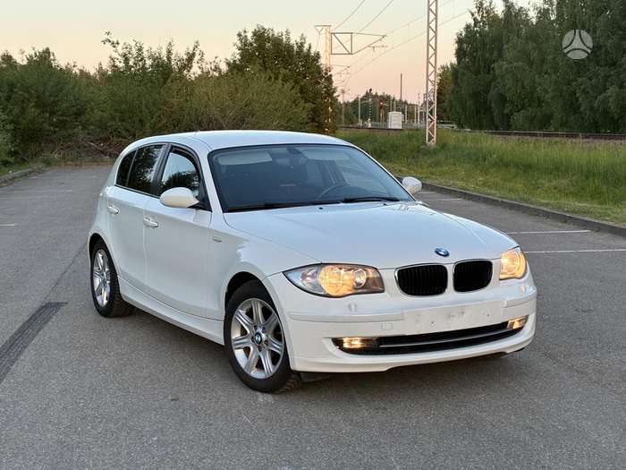 BMW 120, Хэтчбек