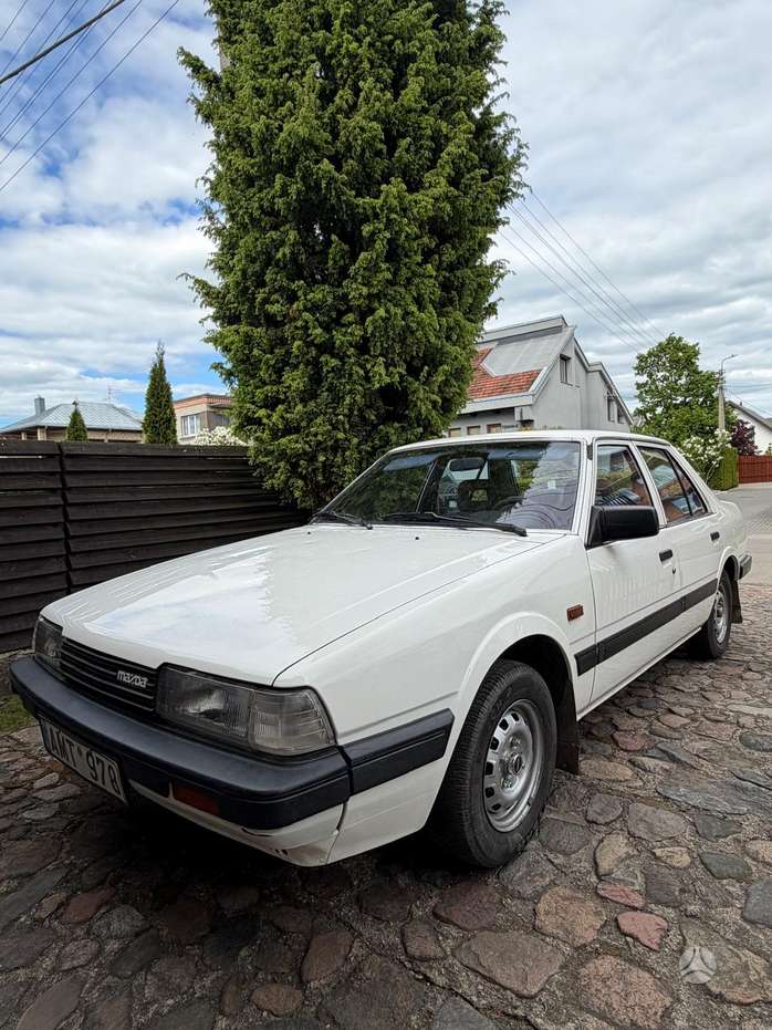 Mazda 626, 1.6 l., Седан