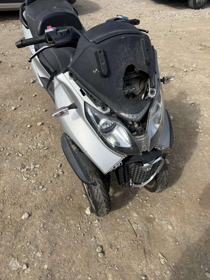 Piaggio MP3 300cc, мотороллеры / мопеды