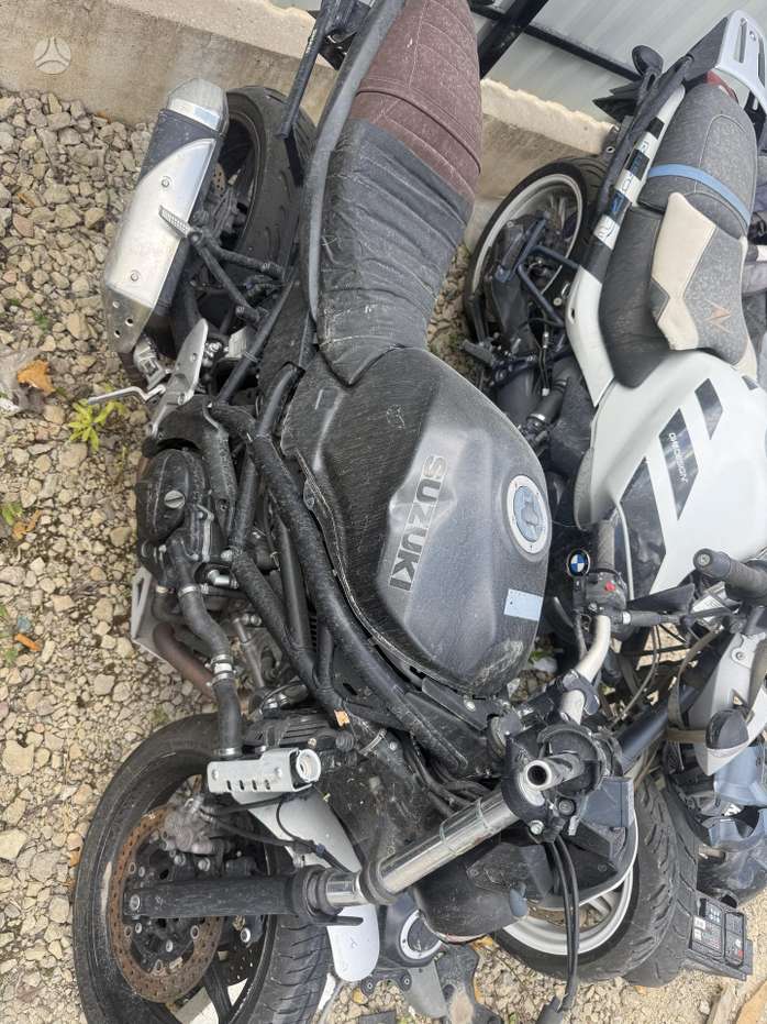 Suzuki SV 650cc, street / classic