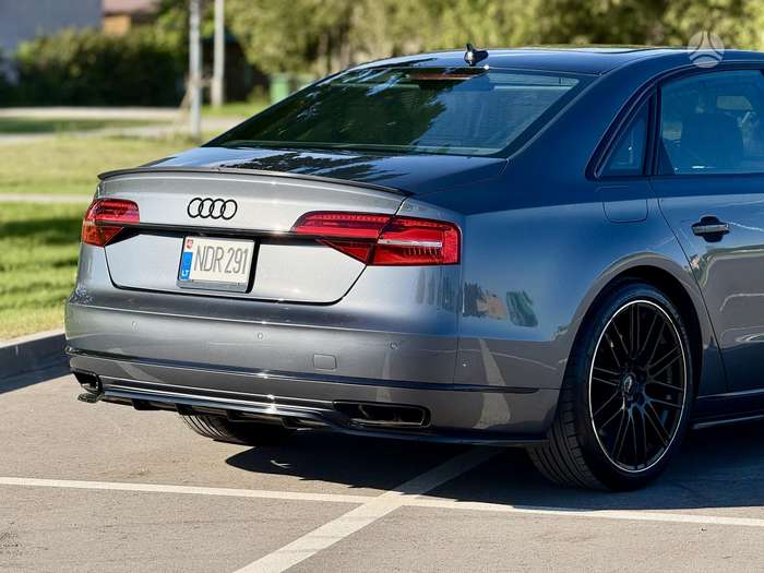 Audi A8 L, 3.0 l., Седан