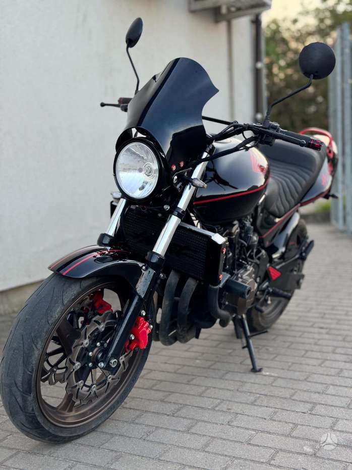 Honda CB 600cc, street / classic