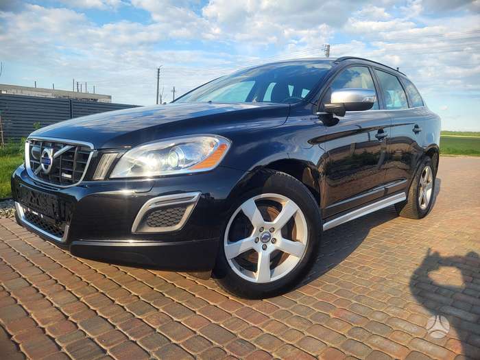 Volvo XC60, 2.4 l., visureigis / krosoveris