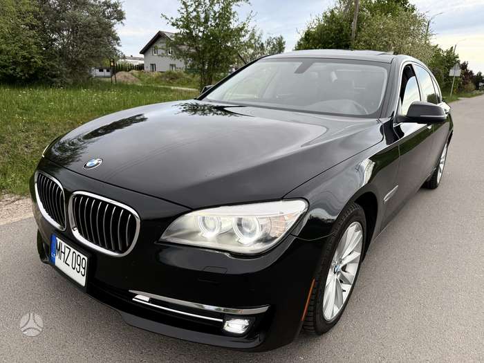 BMW 740, 3.0 l., Седан