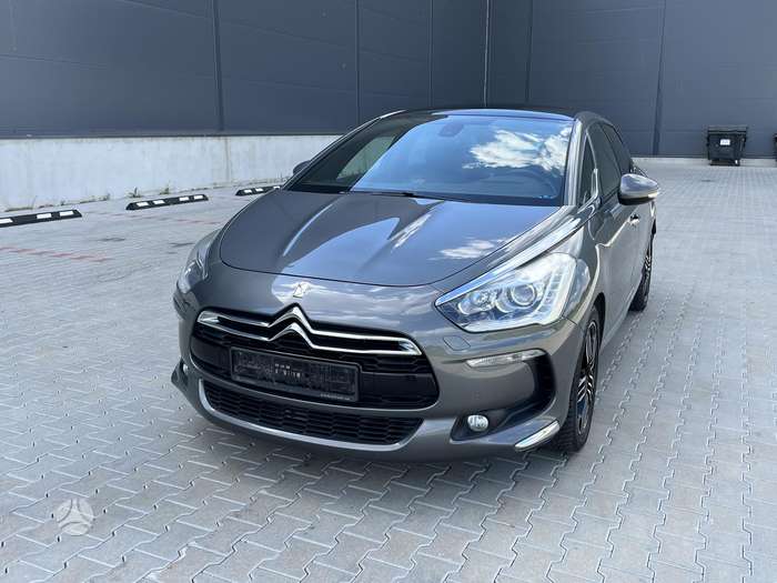 Citroen DS5, 1.6 l., hatchback