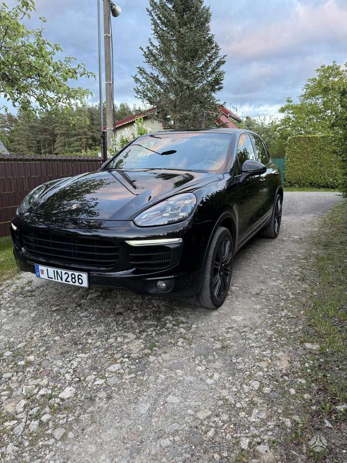 Porsche Cayenne, 3.0 l., Внедорожник / Кроссовер