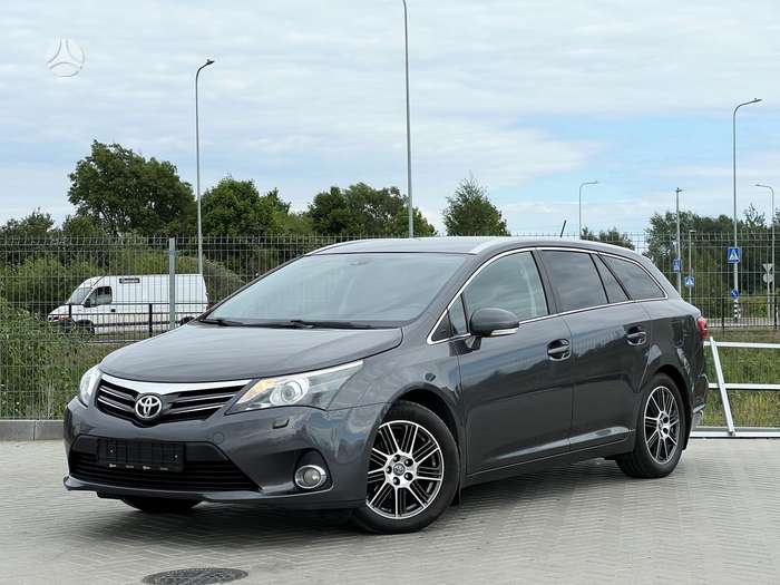 Toyota Avensis, 2.0 l., Универсал