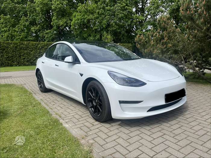 Tesla Model 3, Хэтчбек
