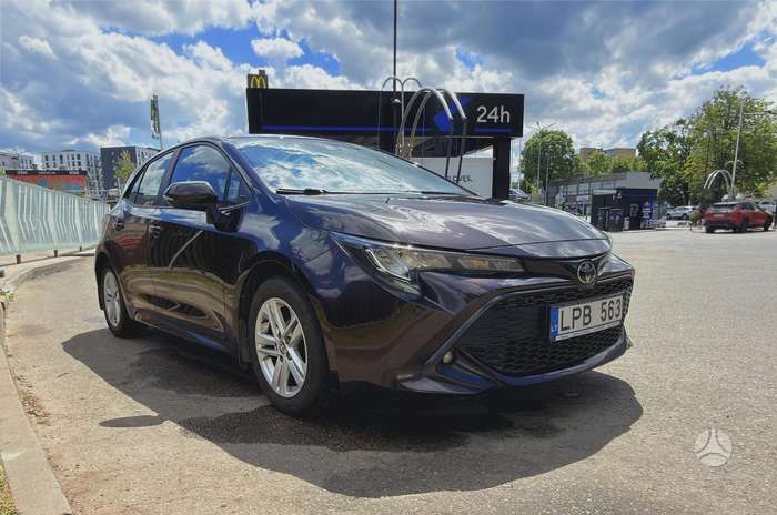 Toyota Corolla, 1.2 l., hatchback