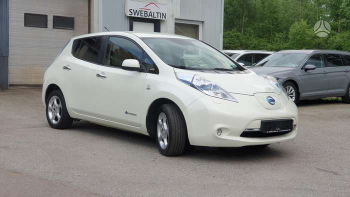 Nissan Leaf, hatchback