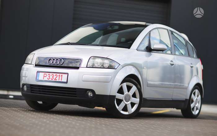 Audi A2, 1.6 l., Седан