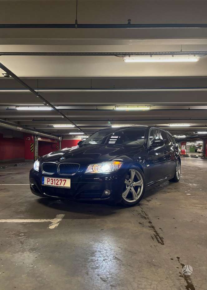 BMW 320, 2.0 l., wagon