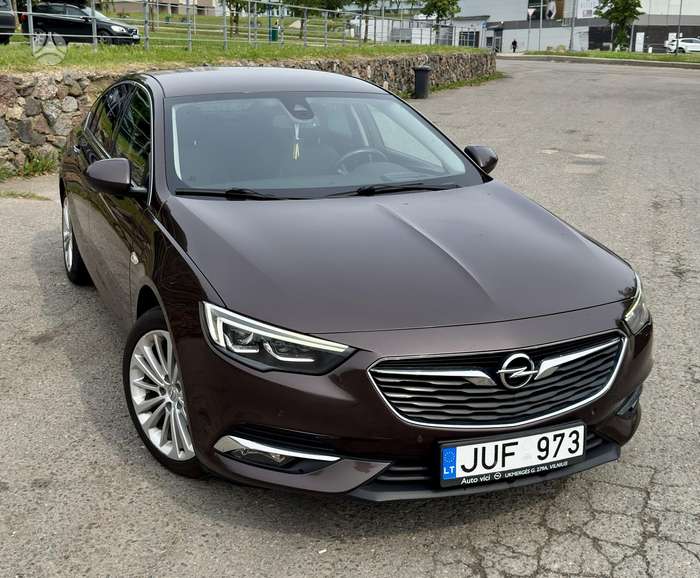 Opel Insignia, 1.5 l., hatchback