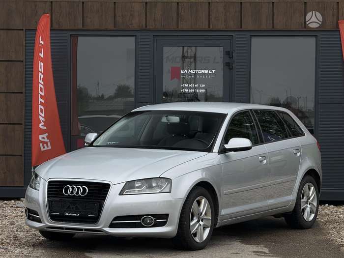 Audi A3, 1.6 l., hatchback