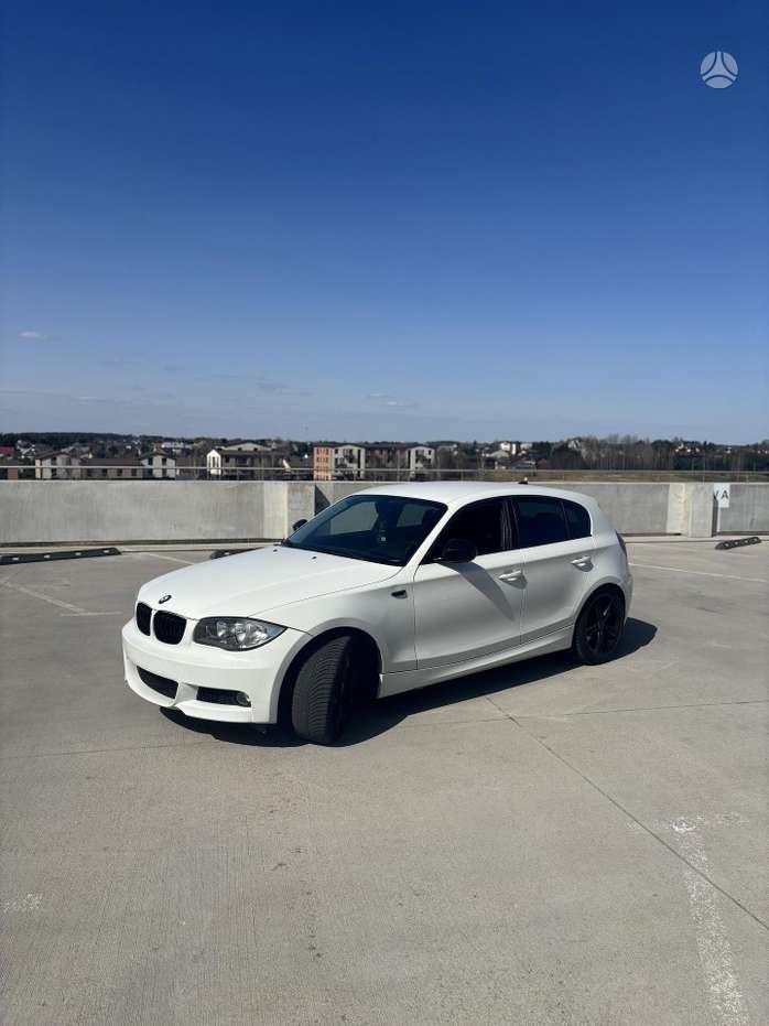 BMW 118, 2.0 l., hatchback