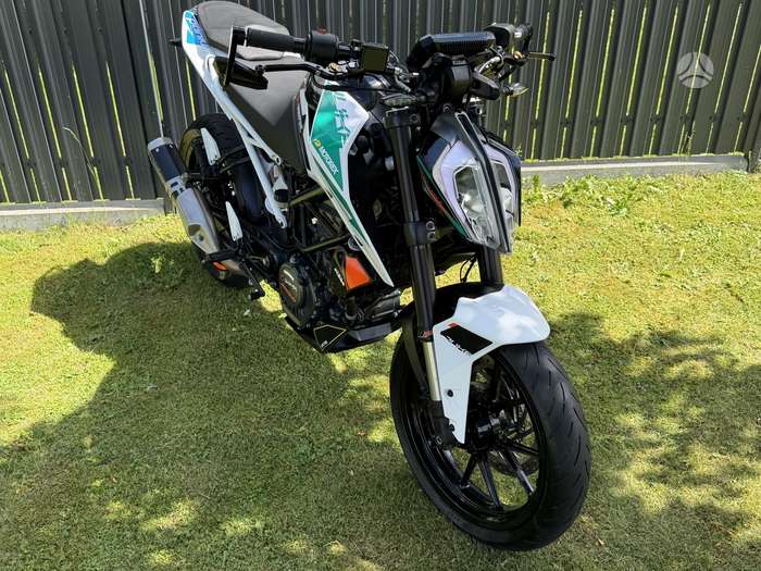 KTM Duke 125cc, street / classic