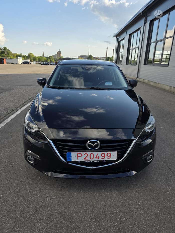 Mazda 3, 1.5 l., hatchback