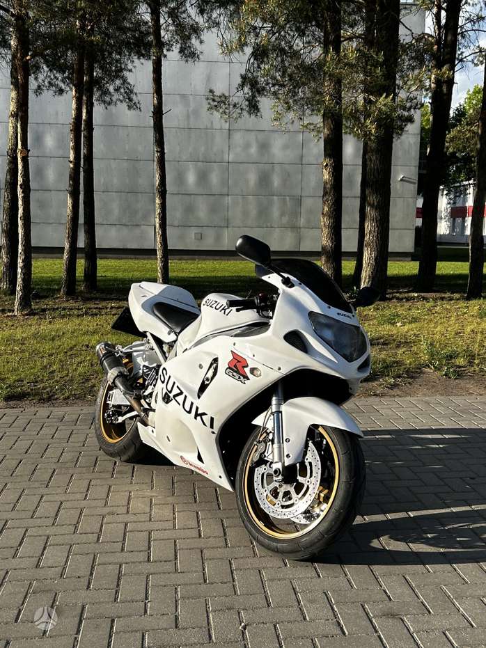 Suzuki GSX-R 750cc, superbikes