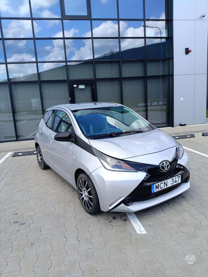 Toyota Aygo, 1.0 l., hatchback