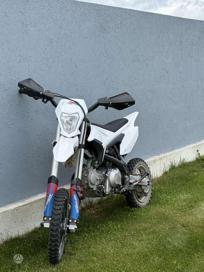 Asix Lizzard 125cc, motocross