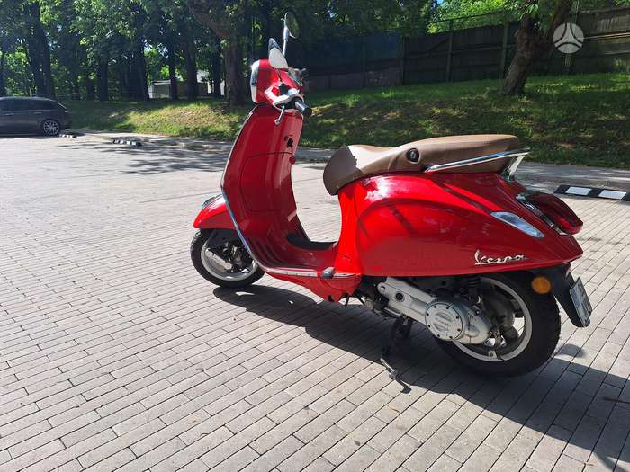 Piaggio Vespa 50cc, мотороллеры / мопеды