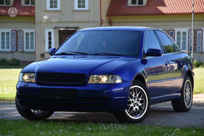Audi A4, 1.9 l., Седан