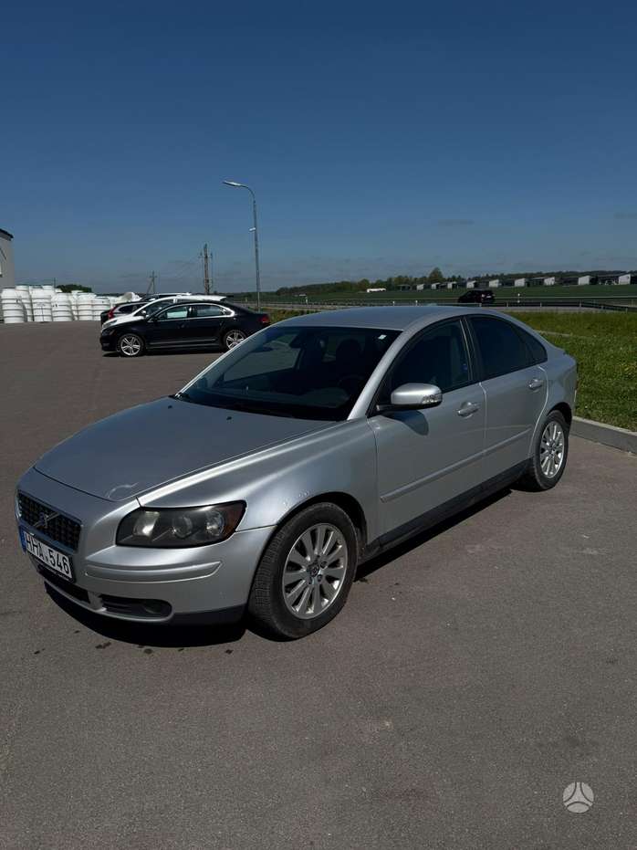 Volvo S40, 2.4 l., Седан