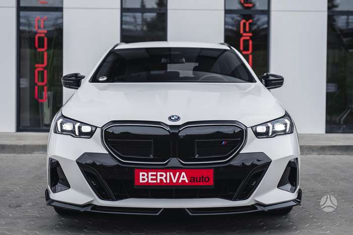 BMW i5, 81 kWh, wagon