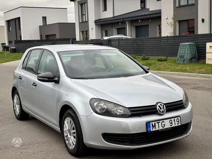 Volkswagen Golf, 1.6 l., hatchback