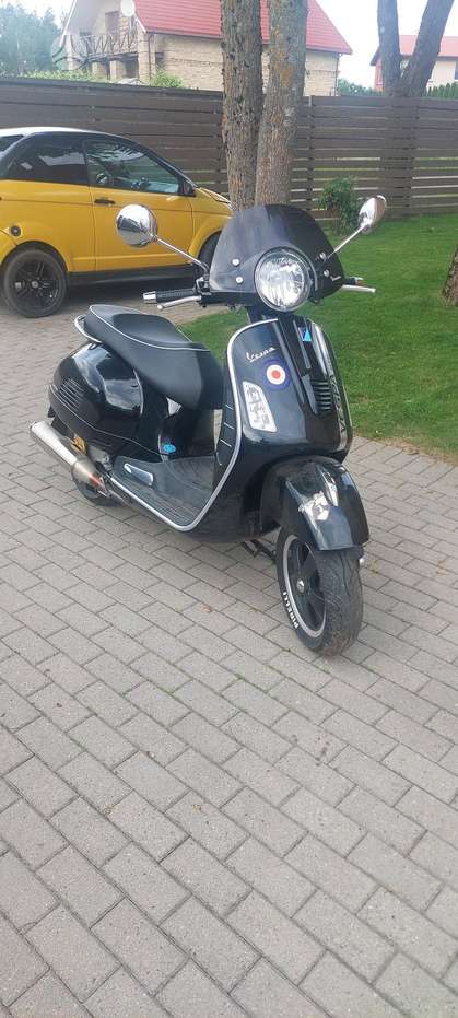 Piaggio Vespa 278cc, scooters / mopeds