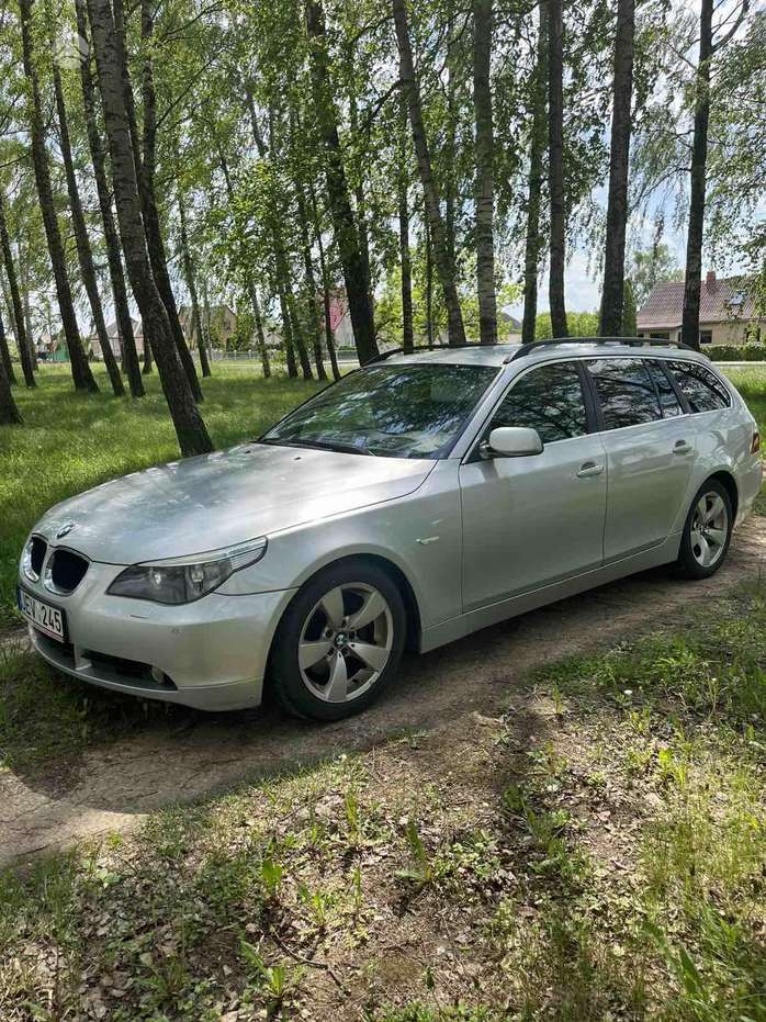BMW 530, 3.0 l., wagon