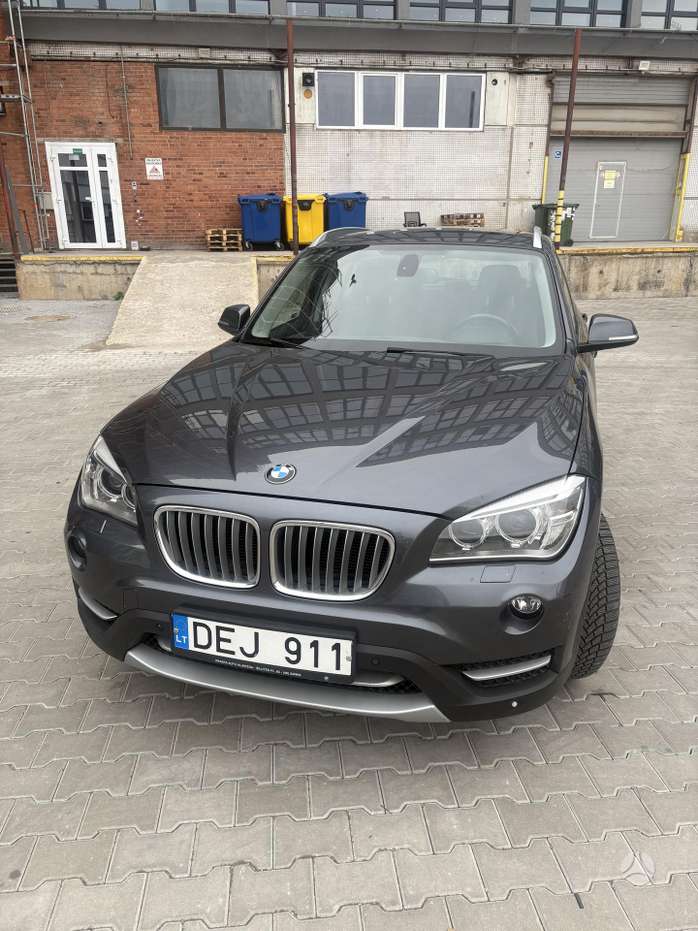 BMW X1, 2.0 l., off-road / crossover