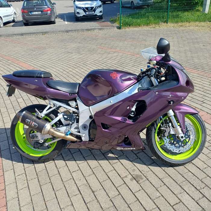 Suzuki GSX-R 750cc, superbikes