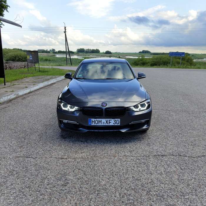 BMW 318, 2.0 l., Седан