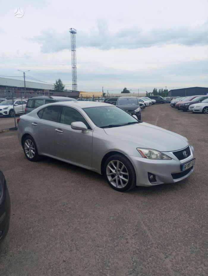 Lexus IS 200, 2.2 l., Седан