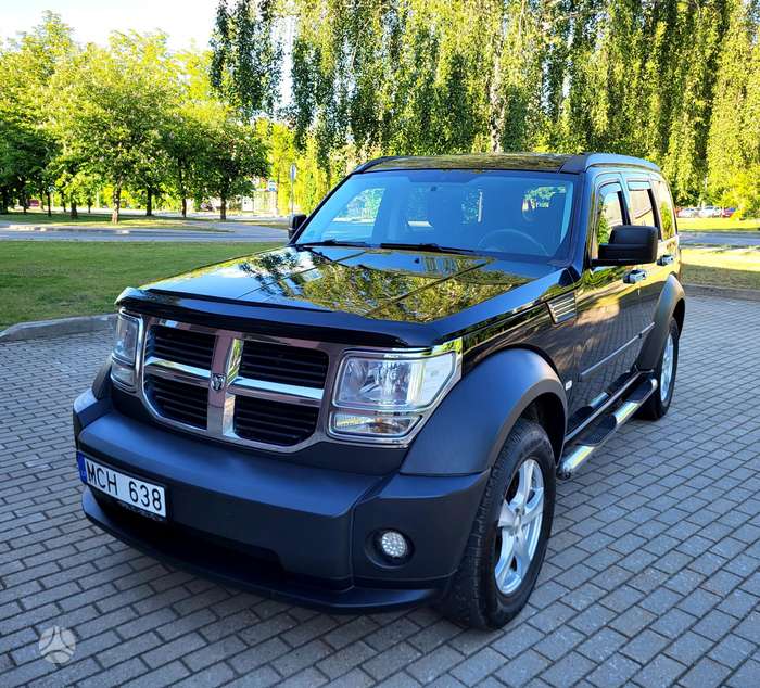 Dodge Nitro, 2.8 l., Внедорожник / Кроссовер