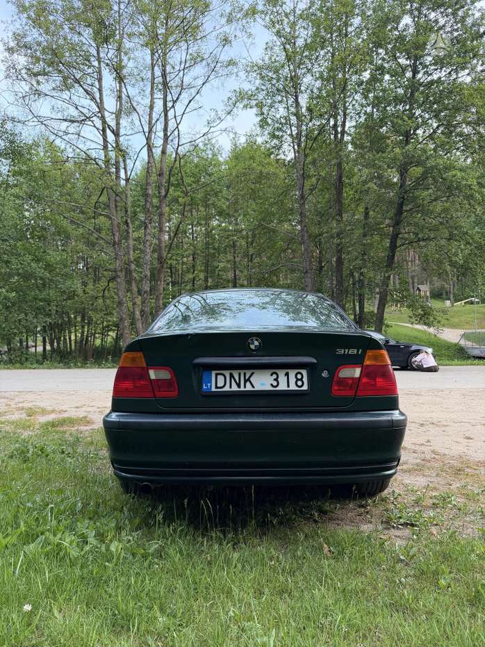 BMW 318, 1.9 l., Седан
