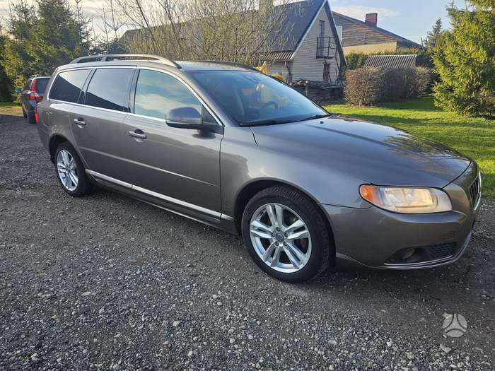 Volvo V70, 2.0 l., universalas