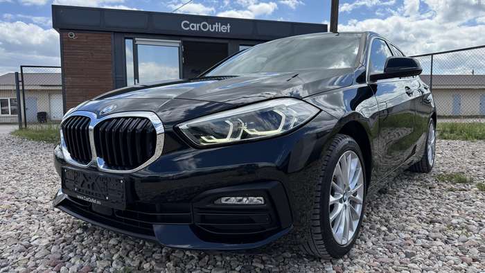 BMW 118, 1.5 l., hatchback