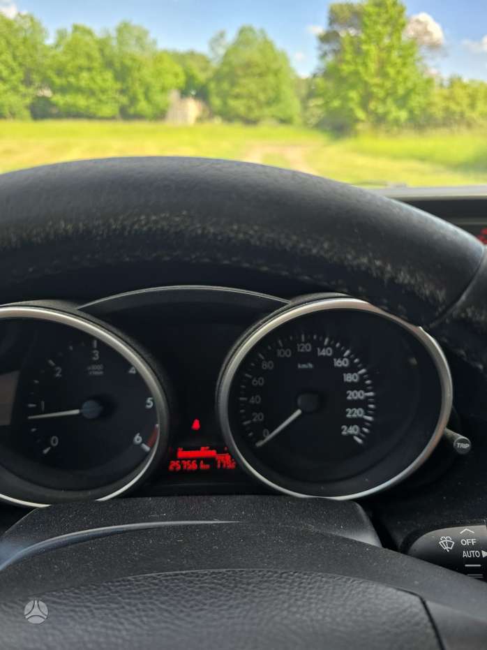 Mazda 5, 1.6 l., Минивэн