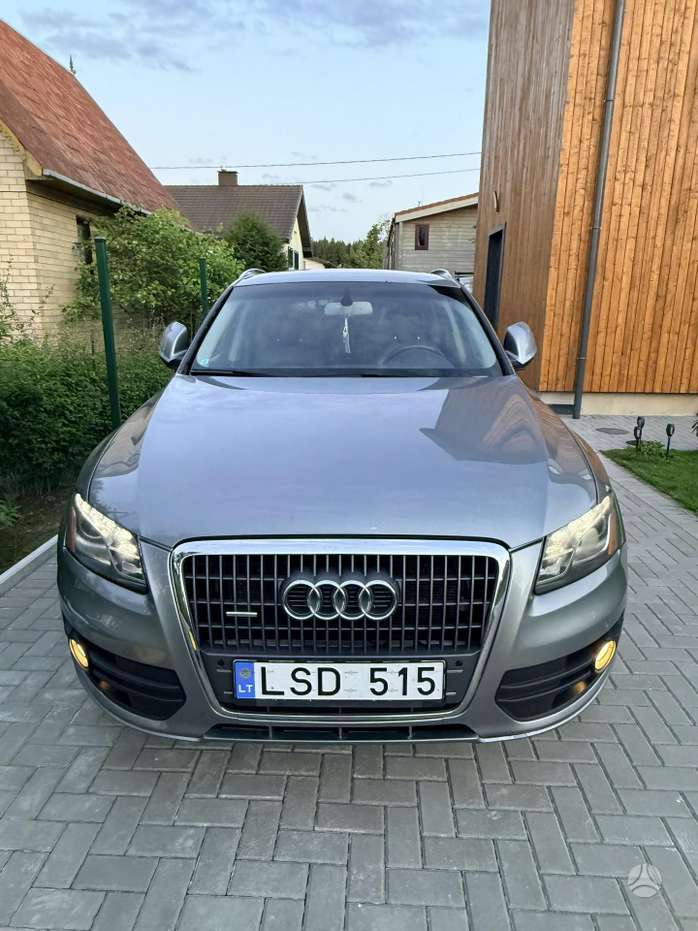 Audi Q5, 2.0 l., Внедорожник / Кроссовер