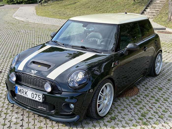 Mini Cooper JCW, 1.6 l., Хэтчбек