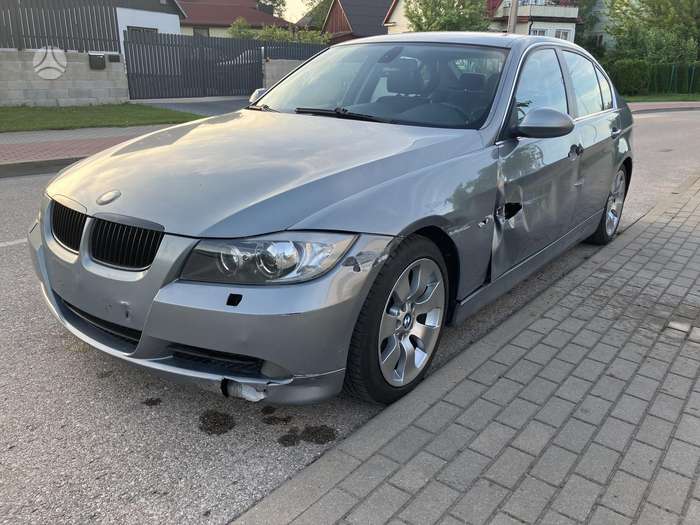 BMW 325, 2.5 l., Седан