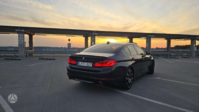 BMW 520, 2.0 l., Седан