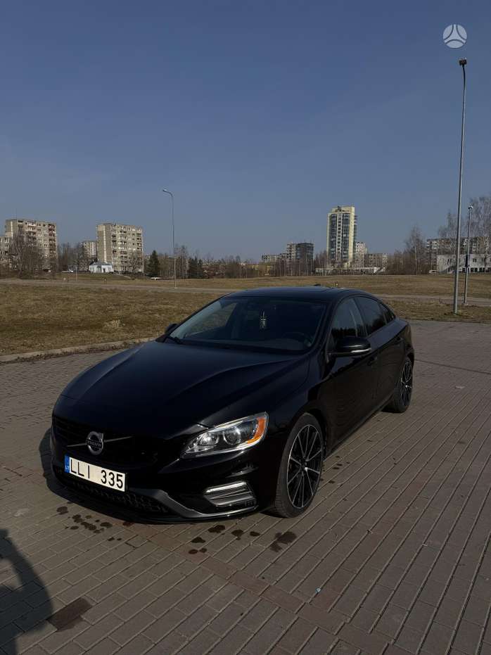 Volvo S60, 2.0 l., Седан