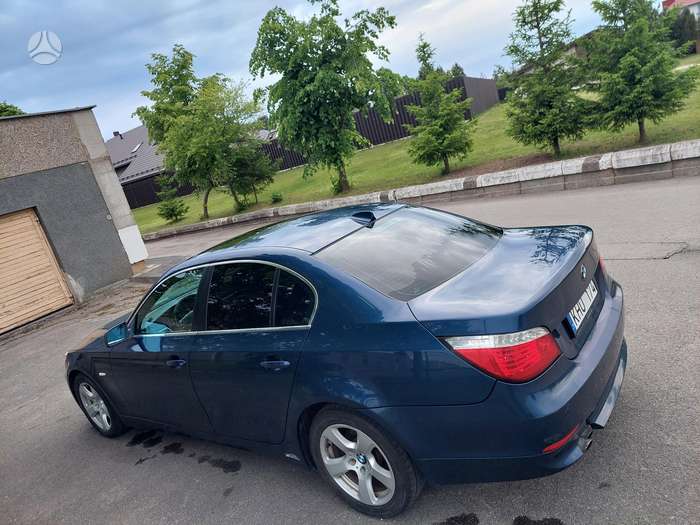 BMW 520, 2.2 l., Седан