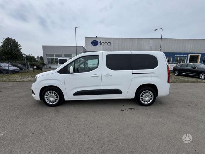 Opel Combo, 1.2 l., mpv / minivan